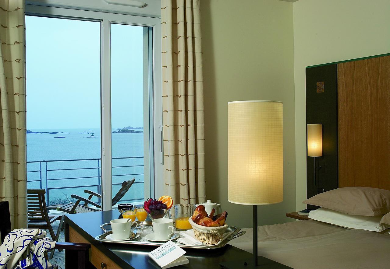 L'Hotel De Carantec Eksteriør bilde